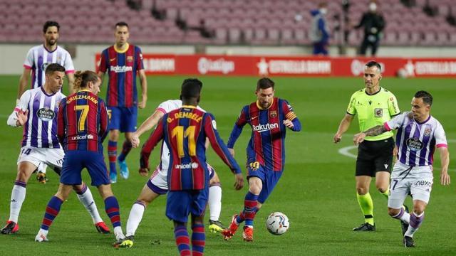 球探体育-巴萨险胜弱旅，距马竞只差1分！